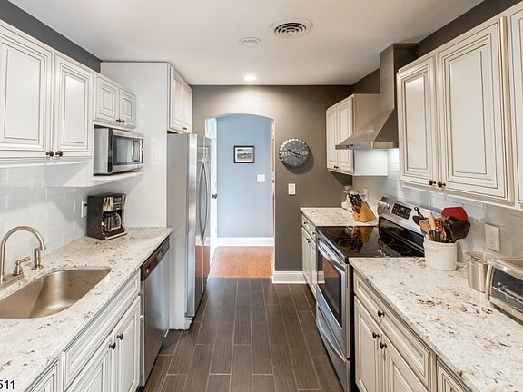 2nd image of 79 Vacca Dr #79