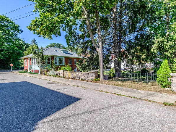 58 Cedar Avenue, Old Orchard Beach, ME 04064