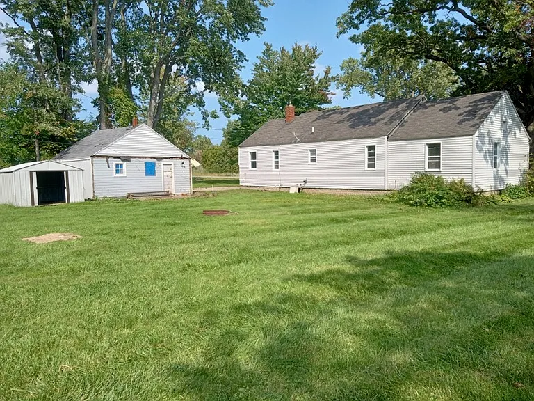 1823 Range Rd — Photo 24