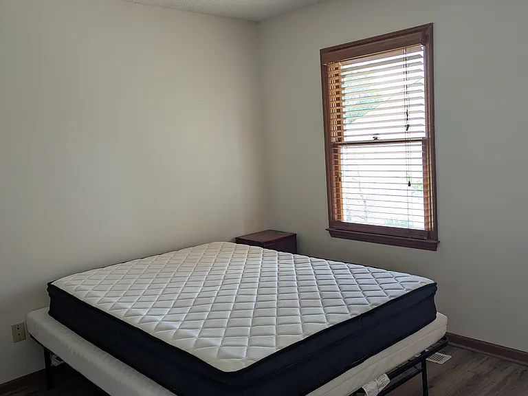 24 Georgetown Ct — Photo 10
