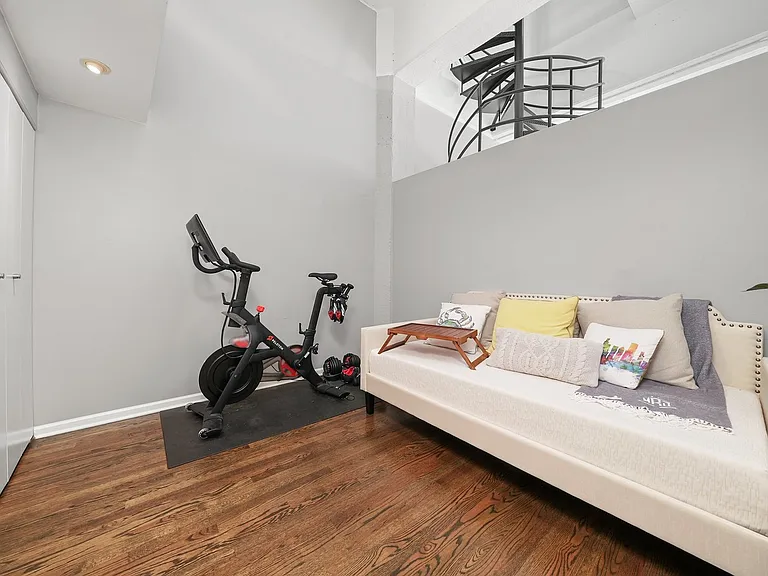 1019 W Jackson Blvd #3G — Photo 3