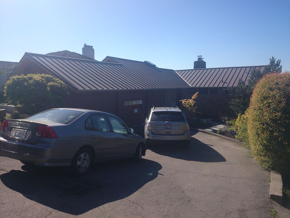 1st image of 10113 Radford Ave NW