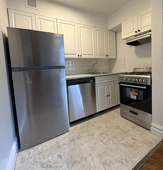 154 W 70th St #10T — Photo 6