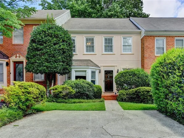 1407 Old Virginia Ct SE, Marietta, GA 30067