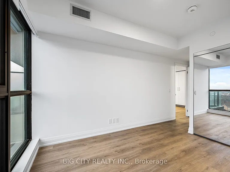 36 Brentcliffe Rd #1310 — Photo 16