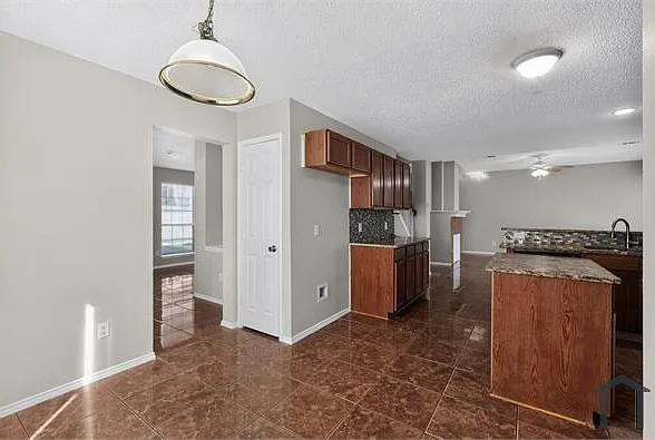 2313 Valley Falls Ave — Photo 11