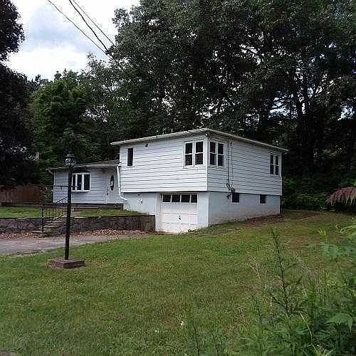 2nd image of 8 Samyn Rd