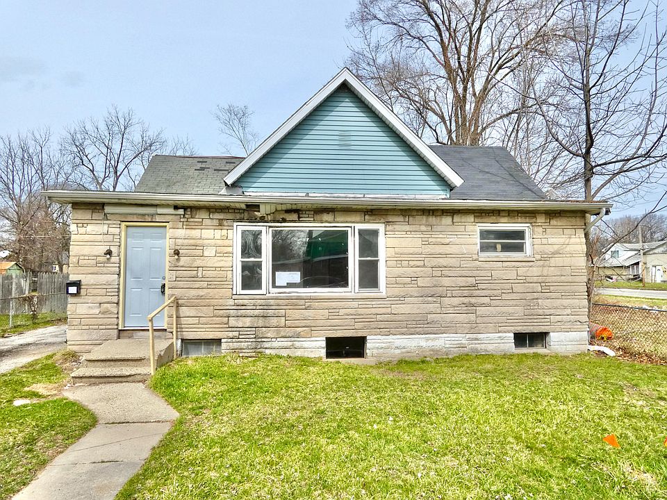 1st image of 885 Mineral Ave