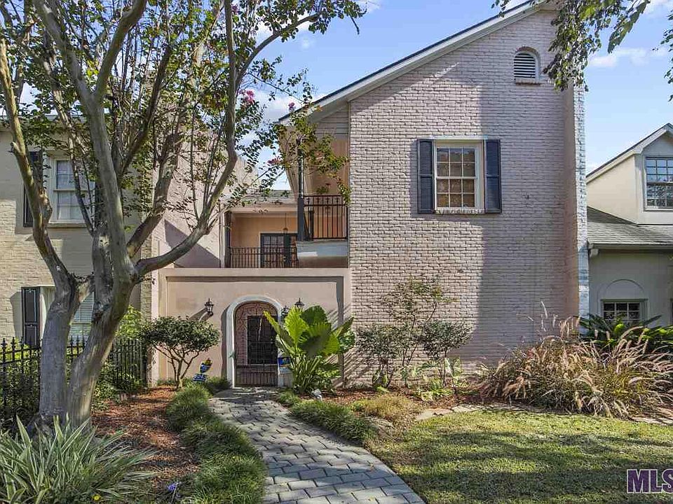 1st image of 9243 N Berkley Hill Dr