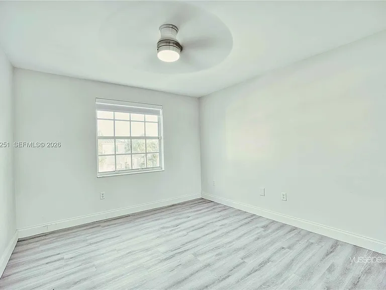 15151 NW 6th Ct — Photo 35