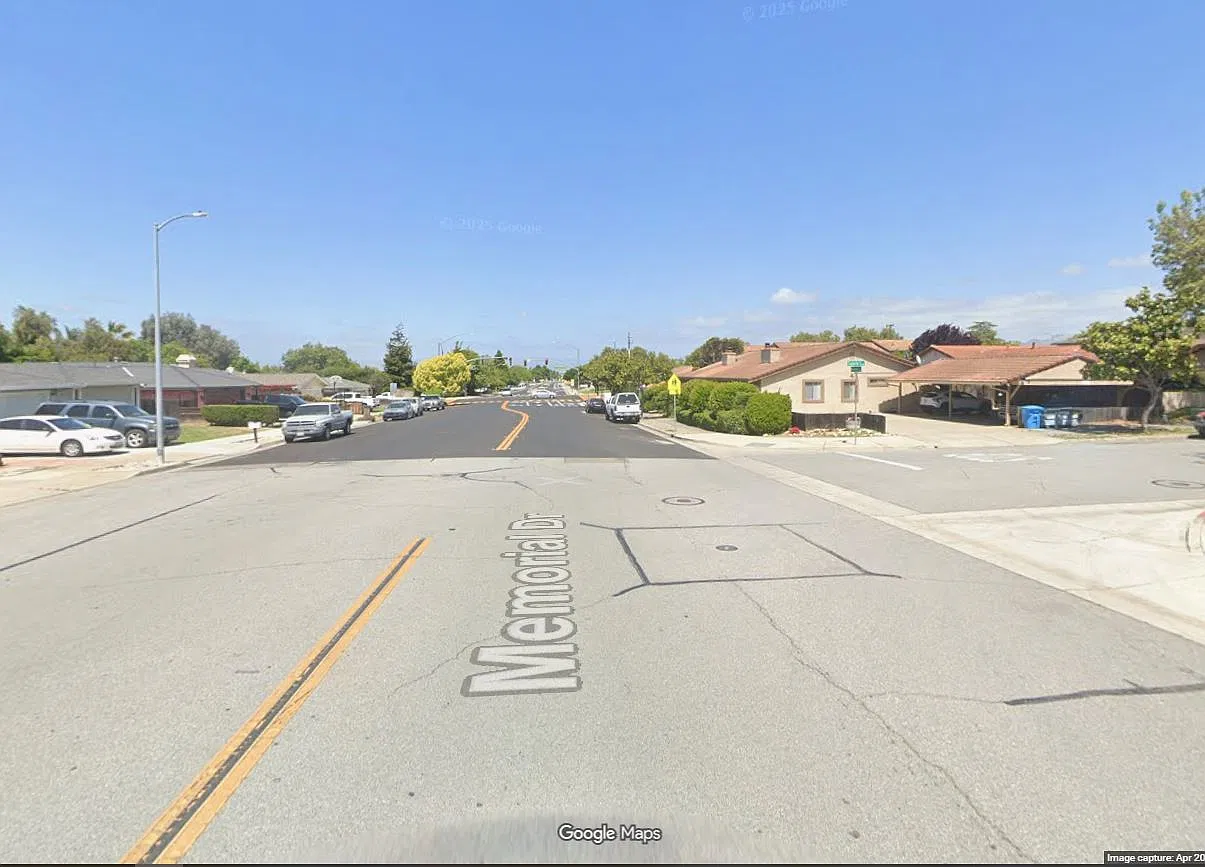 Memorial Dr, Hollister — Photo 1