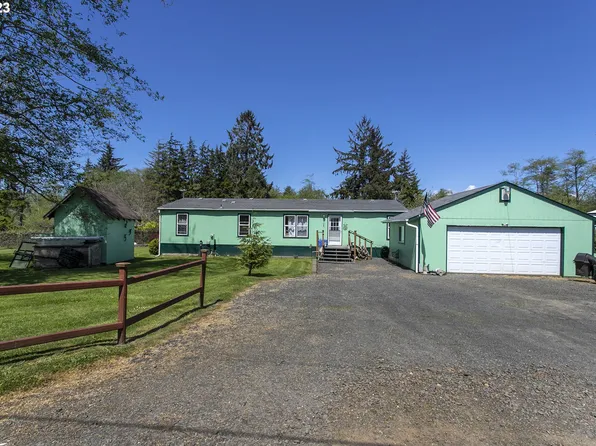 795 SE 13th Pl, Warrenton, OR 97146