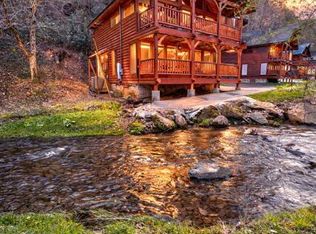 331 Caney Creek Rd, Pigeon Forge, TN 37863