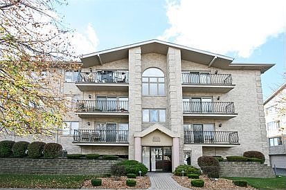 1st image of 10418 S Keating Ave APT 1B