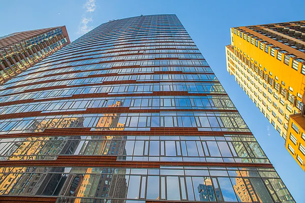 Rented by Landmark Property Holdings LLC | media 29