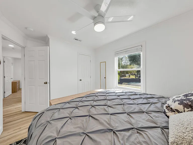 916 Poplar Ave — Photo 39