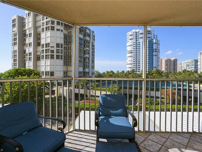 4041 Gulf Shore Blvd N #305 — Photo 26