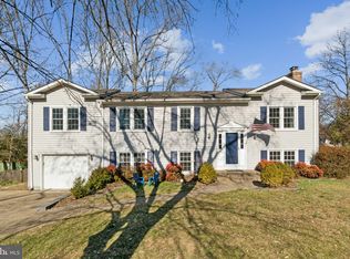5622 Point Roundtop Ct, Burke, VA 22015
