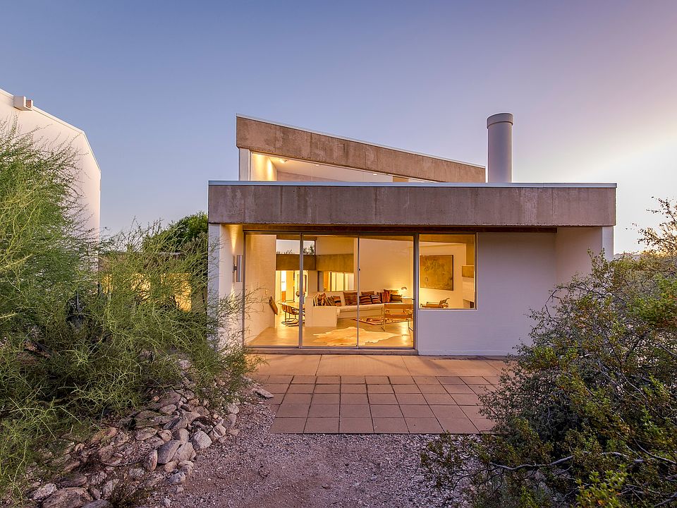North elevation looking into the living room.