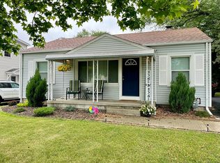 2255 Vivian Rd, Monroe, MI 48162