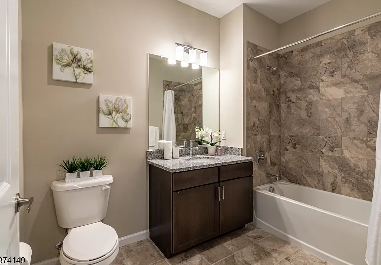 54 N Main St #301 — Photo 14