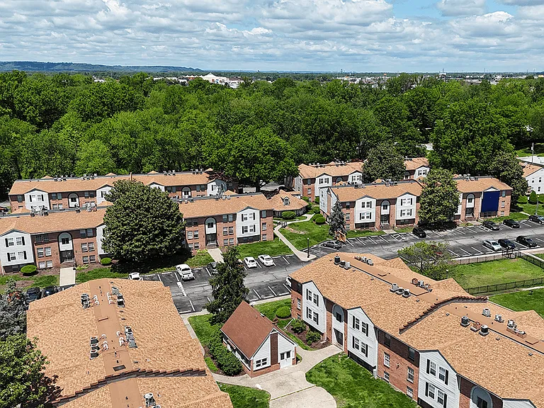 Olde Towne Village and Huntley Ridge Townhomes — Photo 8