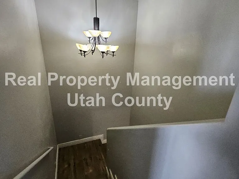 1708 E Ridgefield Rd — Photo 13