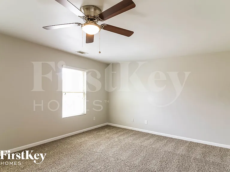 5519 Luther Ct — Photo 9