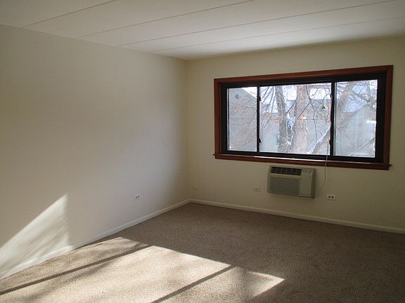 2nd image of 109 S Elmwood Ave APT 28