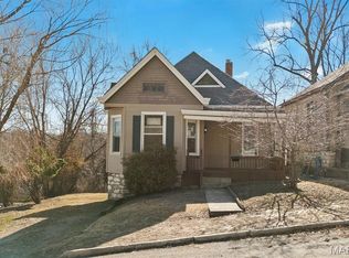 313 Dry St, Alton, IL 62002