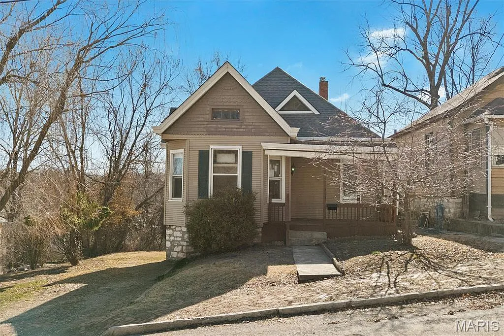 313 Dry St photo 1