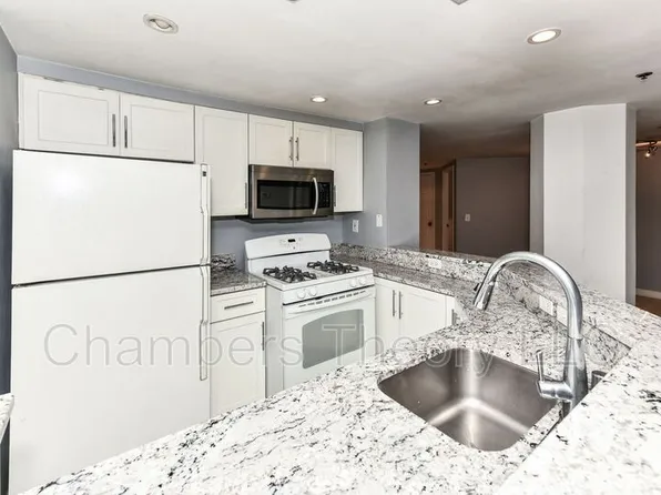 1045 N Utah St #2110, Arlington, VA 22201