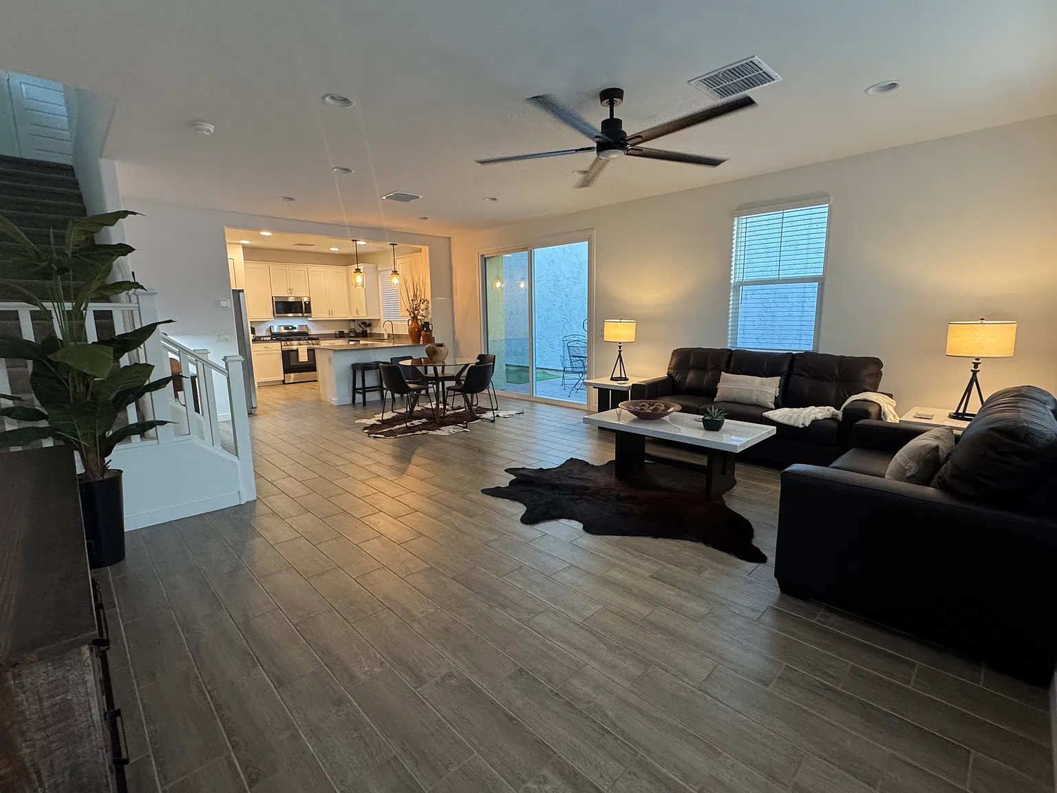 3 bed, 2.5 bath, 1744 sqft, $2,800 — Photo 3