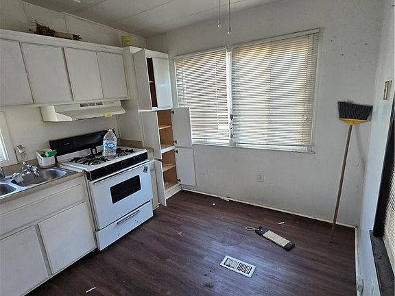 5th image of 3319 Avalon St Space 26