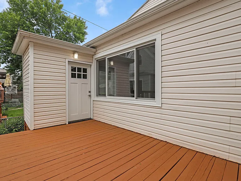 4340 N Oakley Ave #CH — Photo 3