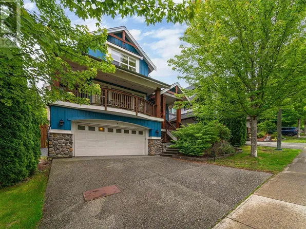 143 Maple Dr, Pt Moody, BC V3H 0A8