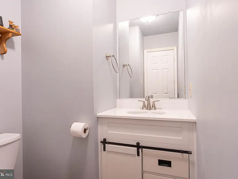 4683 Joanna Ct — Photo 5