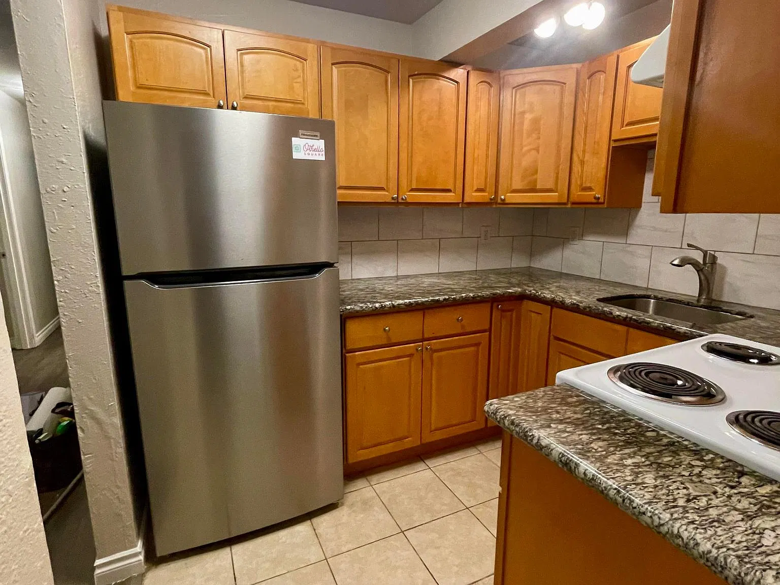 2 bed, 700 sqft, $1,650 — Photo 3