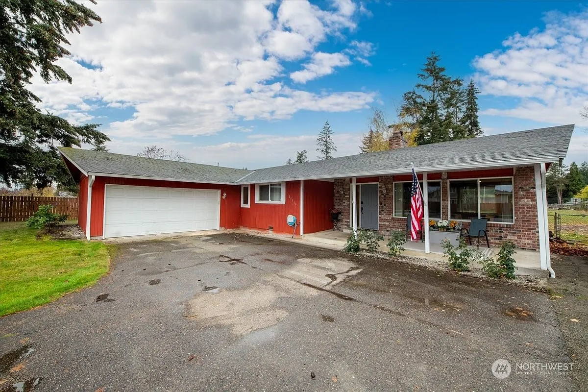 21514 38th Ave E photo 1