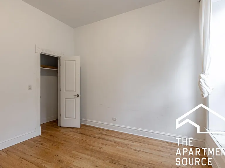 1659 S Throop St #2E — Photo 15