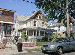 24608 139th Ave, Rosedale, NY 11422