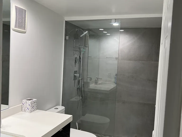 201 Galen Dr W — Photo 5
