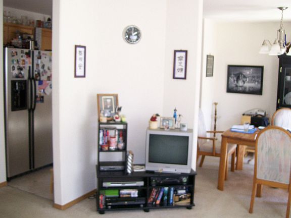 LIVINGROOM