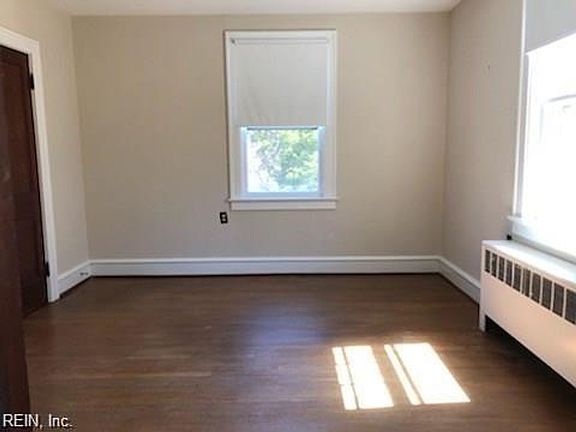 3rd image of 102 Chesapeake Ave