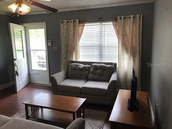 5th image of 803 Hickory Ave