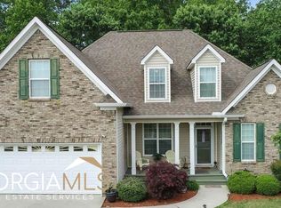 240 Millbrook Village Dr, Tyrone, GA 30290