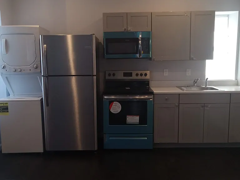 5600 Nelson St — Photo 6