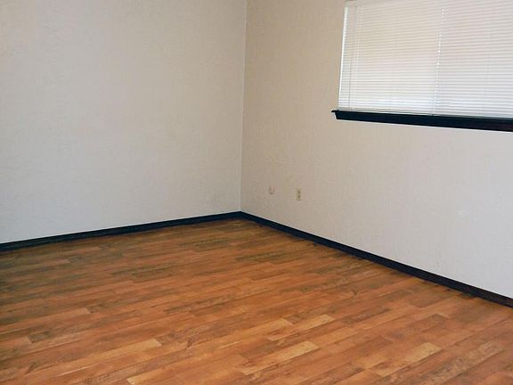 5th image of 6504 NW Oak Ave #4