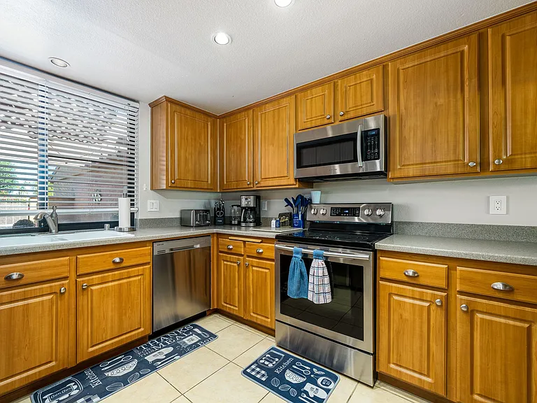 56 La Ronda Dr — Photo 12
