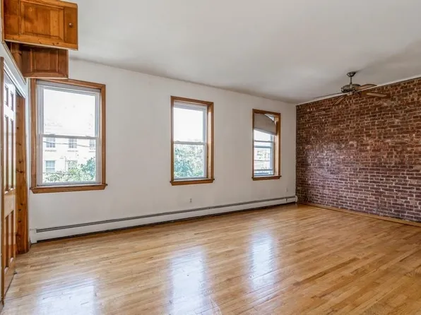 212 Warren Street image 15 of 18